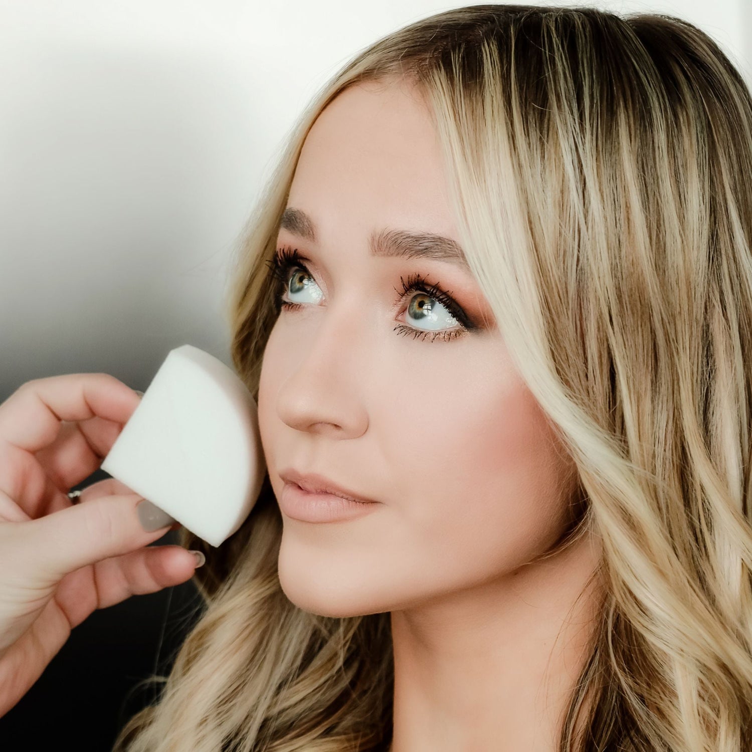 StansOut Beauty Sponge | No - Water, Soft Makeup Blender - StansOut Beauty Company
